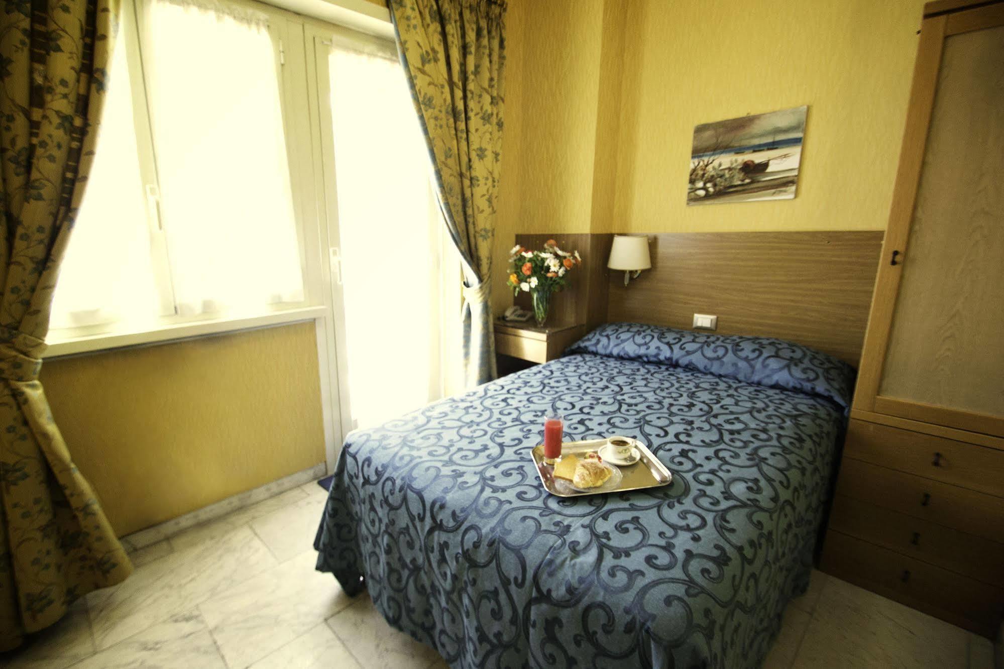 רומא York Hotel מראה חיצוני תמונה