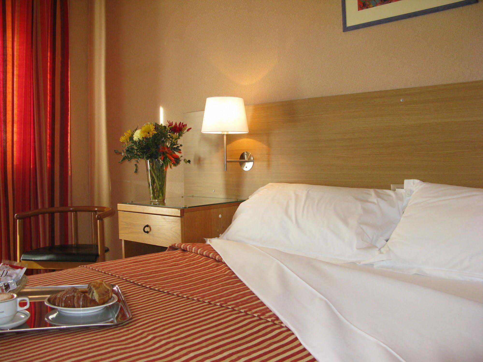 רומא York Hotel מראה חיצוני תמונה