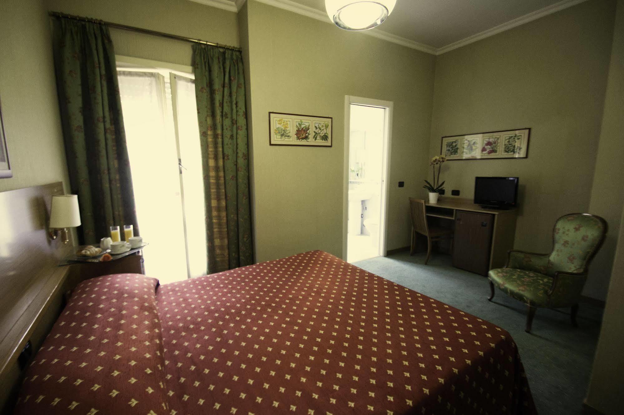 רומא York Hotel מראה חיצוני תמונה